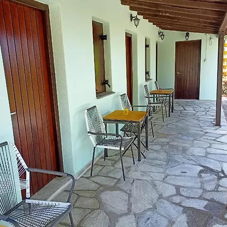 Coocoonari - Forest Apartment
